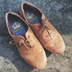 Crown Vintage Oxfords
